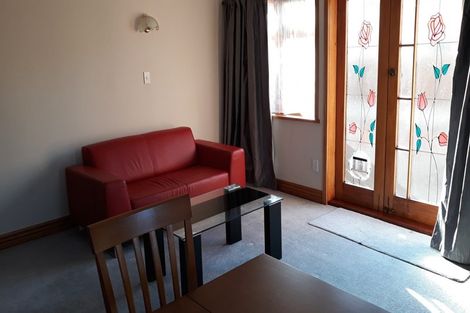 Photo of property in 2/141 Fitzherbert Avenue, West End, Palmerston North, 4410