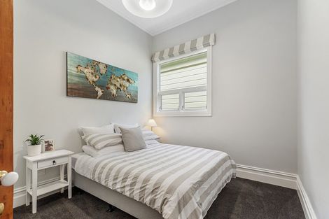 Photo of property in 56 Derwent Street, Island Bay, Wellington, 6023