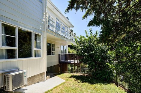 Photo of property in 99 Kahu Road, Paremata, Porirua, 5024