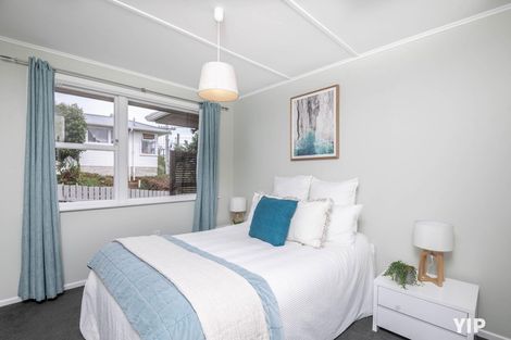 Photo of property in 58 Catherine Crescent, Paparangi, Wellington, 6037
