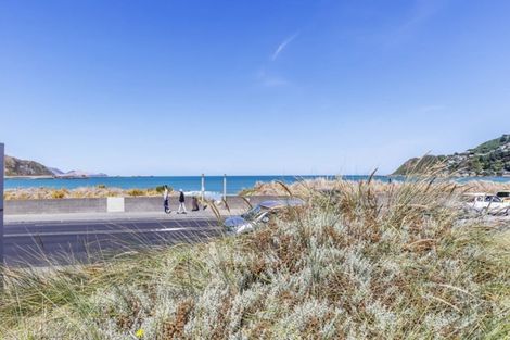 Photo of property in 1/48 Lyall Parade, Lyall Bay, Wellington, 6022