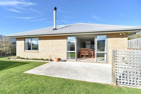 Photo of property in 12 Stonebridge Lane, Oxford, 7430