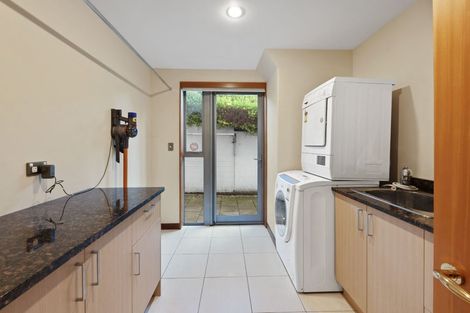 Photo of property in 2/22 Falstaff Place, Half Moon Bay, Auckland, 2012
