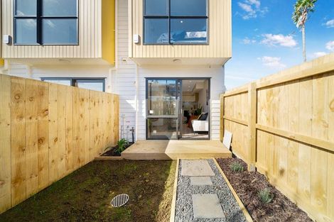 Photo of property in 1/2a Mantra Road, Massey, Auckland, 0614