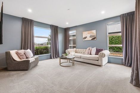 Photo of property in 18 Carrick Place, Mosgiel, 9024