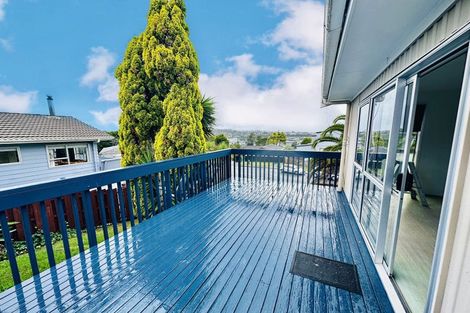 Photo of property in 10 Celeste Place, Totara Vale, Auckland, 0627