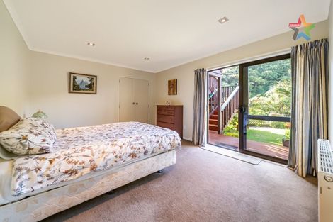 Photo of property in 138 Tirohanga Road, Tirohanga, Lower Hutt, 5010