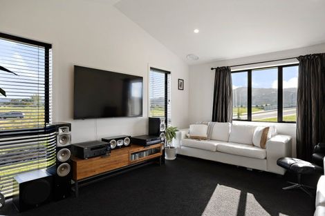 Photo of property in 3 Awatea Drive, Whitianga, 3510