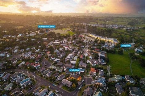 Photo of property in 4 Tellin Close, Massey, Auckland, 0614