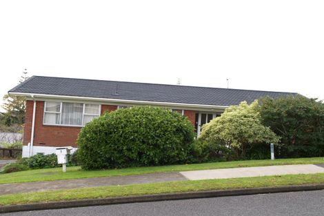 Photo of property in 3 Bert Wilson Place, Cockle Bay, Auckland, 2014