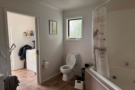 Photo of property in 18 Park Road, West End, Palmerston North, 4412