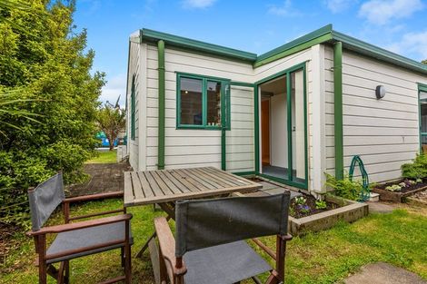 Photo of property in 68 Whiteley Street, Moturoa, New Plymouth, 4310