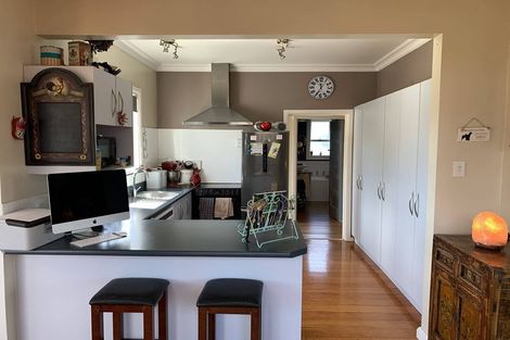 Photo of property in 319 Carrington Street, Vogeltown, New Plymouth, 4310