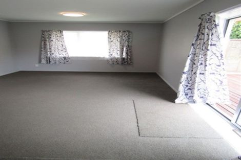 Photo of property in 121 Mahia Road, Wattle Downs, Auckland, 2103
