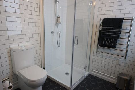 Photo of property in 2 Footscray Avenue, Te Aro, Wellington, 6011