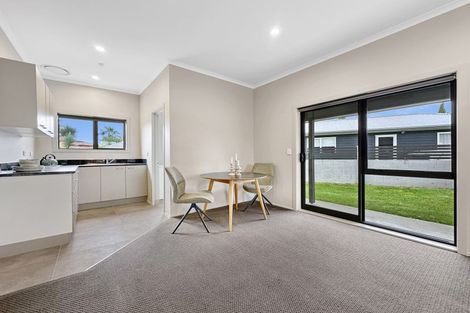 Photo of property in 1 Montgomery Crescent, Kinloch, Taupo, 3377