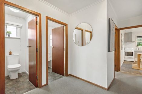 Photo of property in 72 Blakeborough Drive, Forrest Hill, Auckland, 0620