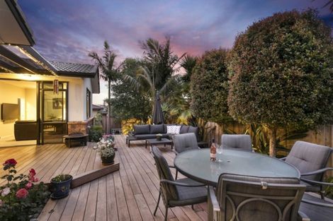 Photo of property in 2 Driftwood Drive, Red Beach, 0932