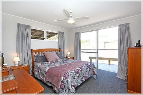 Photo of property in 29 Punga Street, Tangimoana, 4822