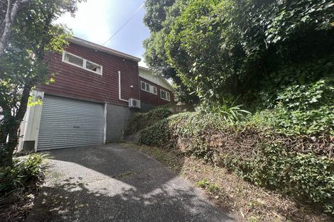 Photo of property in 7 Denbigh Way, Wilton, Wellington, 6012