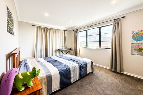 Photo of property in 25a Rothesay Bay Road, Rothesay Bay, Auckland, 0630