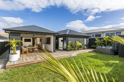 Photo of property in 3 Hampton Mews, Snells Beach, 0920