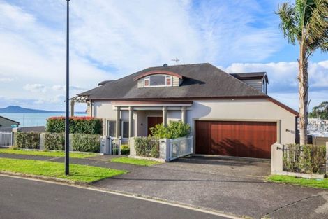 Photo of property in 72 Compass Way, Half Moon Bay, Auckland, 2012