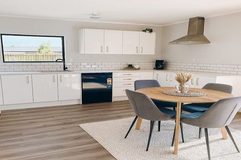 Photo of property in 6 Perry Place, Bader, Hamilton, 3206