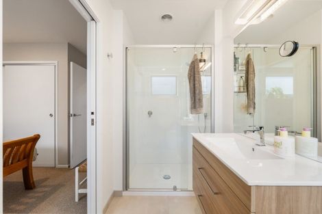 Photo of property in 24 Obelisk Street, Wanaka, 9305