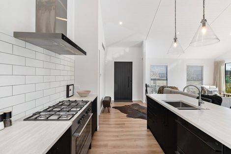 Photo of property in 8 Wheat Street, Jacks Point, Queenstown, 9371