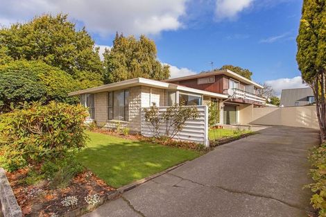 Photo of property in 2/427 Memorial Avenue, Burnside, Christchurch, 8053