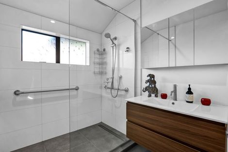 Photo of property in 102 Barrett Road, Whalers Gate, New Plymouth, 4310