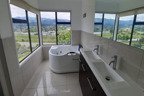 Photo of property in 29 Riverstone Drive, Riverstone Terraces, Upper Hutt, 5018