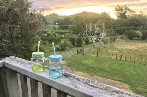 Photo of property in 135 South Manakau Road, Manakau, Otaki, 5583