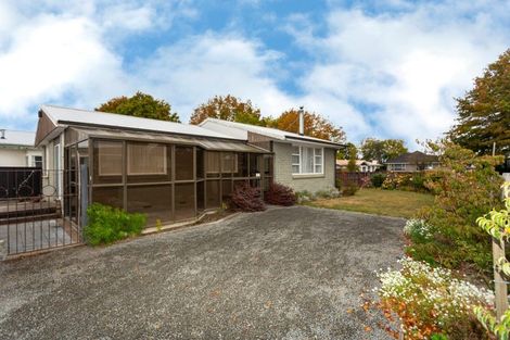 Photo of property in 28 Barnes Road, Redwood, Christchurch, 8051