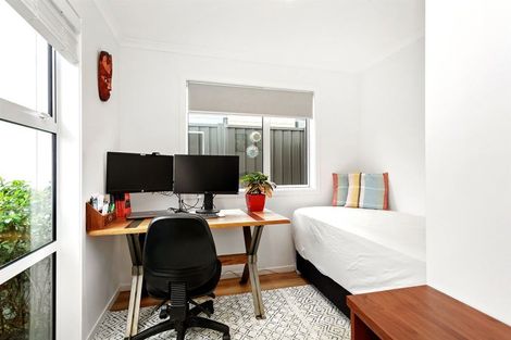 Photo of property in 7 Torea Place, Kenepuru, Porirua, 5022