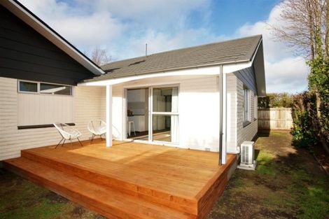 Photo of property in 2/9 Somme Street, St Albans, Christchurch, 8014