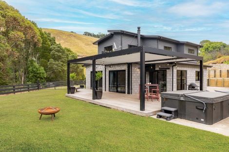 Photo of property in 86 Seafield Road, Eskdale, Napier, 4182