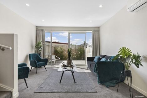 Photo of property in 6/2 Stone Street, Miramar, Wellington, 6022