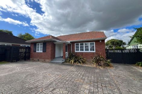 Photo of property in 51 Savage Crescent, West End, Palmerston North, 4412