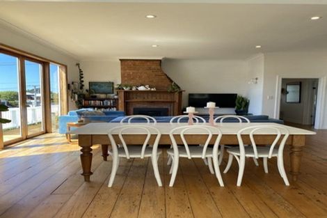 Photo of property in 54 Belt Road, New Plymouth, 4310