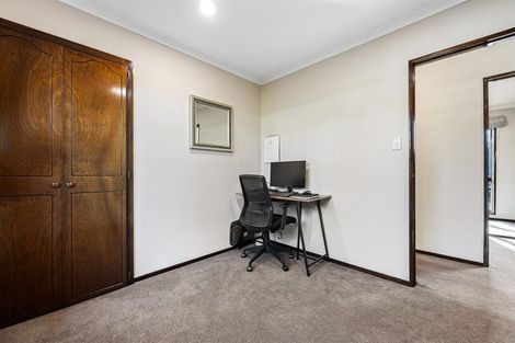 Photo of property in 6 Cherrywood Place, Redwood, Christchurch, 8051