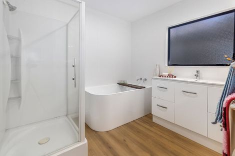 Photo of property in 300 Rosetta Road, Raumati Beach, Paraparaumu, 5032