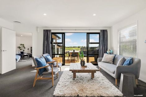 Photo of property in 23 Stockyard Crescent, Pukekohe, 2120