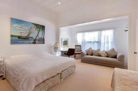 Photo of property in 35 Clifton Road, Hauraki, Auckland, 0622