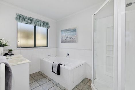 Photo of property in 3 Mabey Road, Avalon, Lower Hutt, 5011