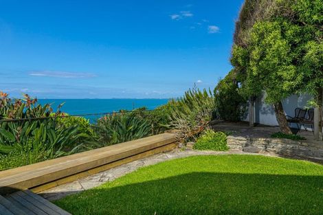 Photo of property in 47 Rothesay Bay Road, Rothesay Bay, Auckland, 0630