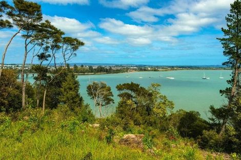 Photo of property in 2 Koki Road, Greenhithe, Auckland, 0632