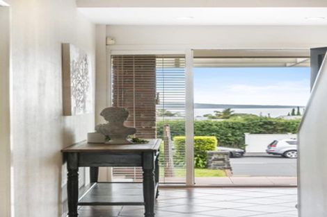Photo of property in 206 Hurstmere Road, Takapuna, Auckland, 0622