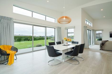 Photo of property in 11 Majestic Chance, Seaward Bush, Invercargill, 9812